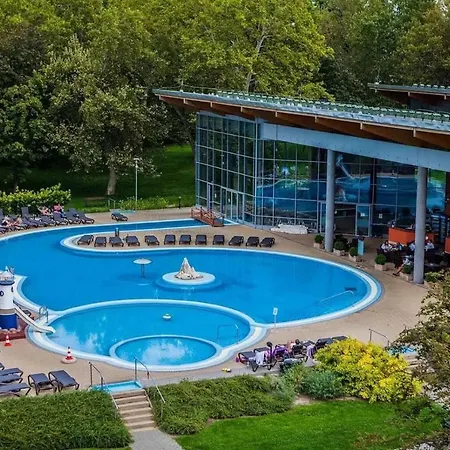 Mf Port Azur Wellness Siófok