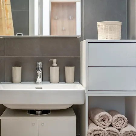 Mf Port Azur Wellness Siófok